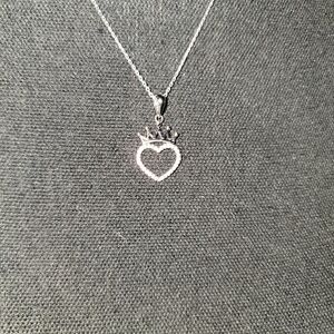 Elegant Silver Heart Pendant Necklace